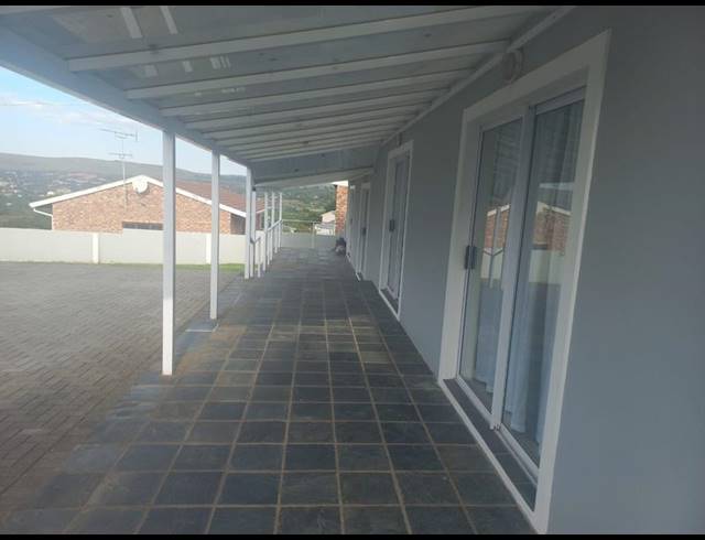 1 BEDROOM PROPERTY TO RENT IN OATLANDS NORTH